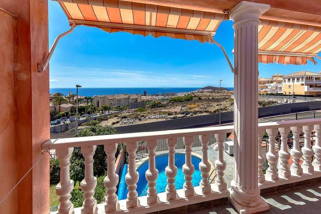 Villa In Los Cristianos Los Cristianos  Exterior photo