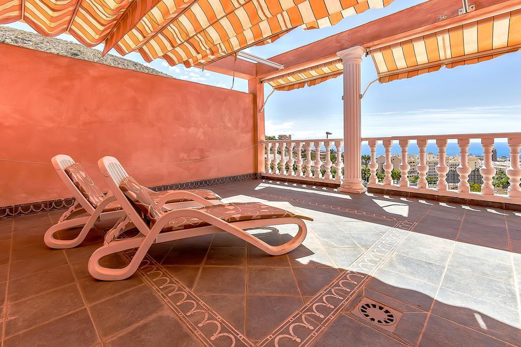 Villa In Los Cristianos Los Cristianos  Exterior photo